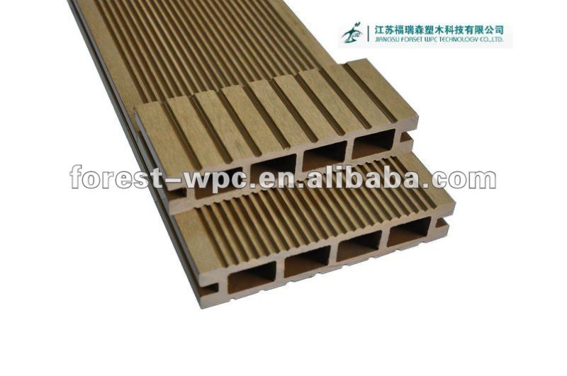 2012 High tensile strength no glue fireproof wpc plastic deck boards