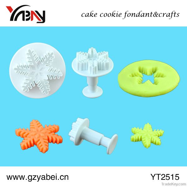 Christmas snowflake cake decorating fondant cookie plunger cutters