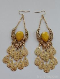 FASHION EARRING