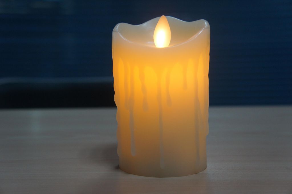 Battery operated Moving wicked dangcing flame led candle 