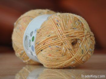 Blended wool knitting yarn