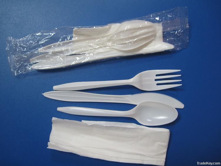 plastic tableware kit