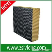 Black coating evaporative cooling pad