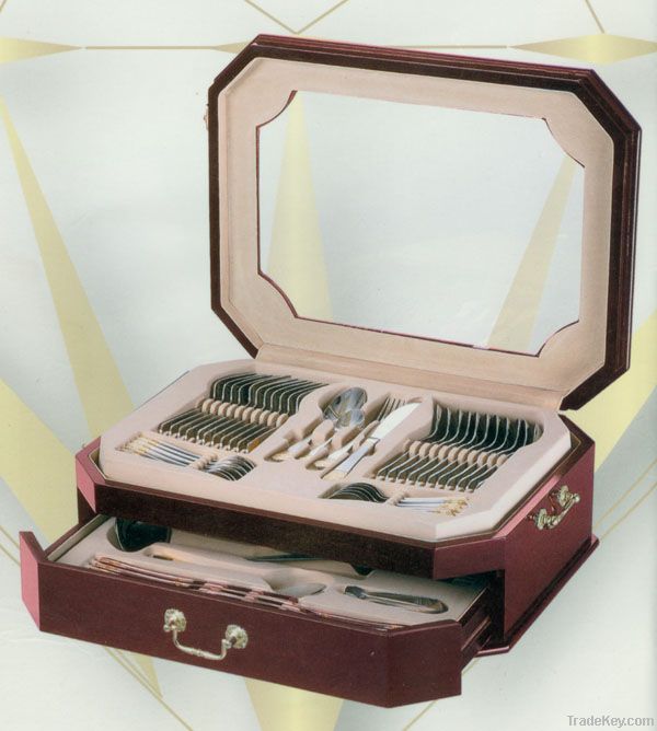 72pcs stainless steel cutlery set with wooden box