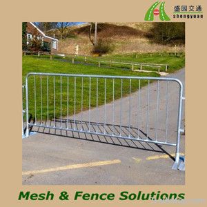 Heavy duty metal crowd control barriers (2012 manufacture)