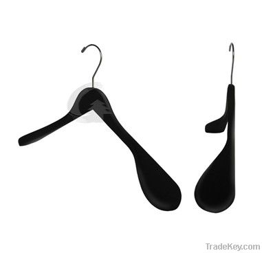 clothes hangers wooden with big shoulder