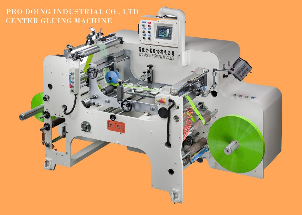 Center gluing machine