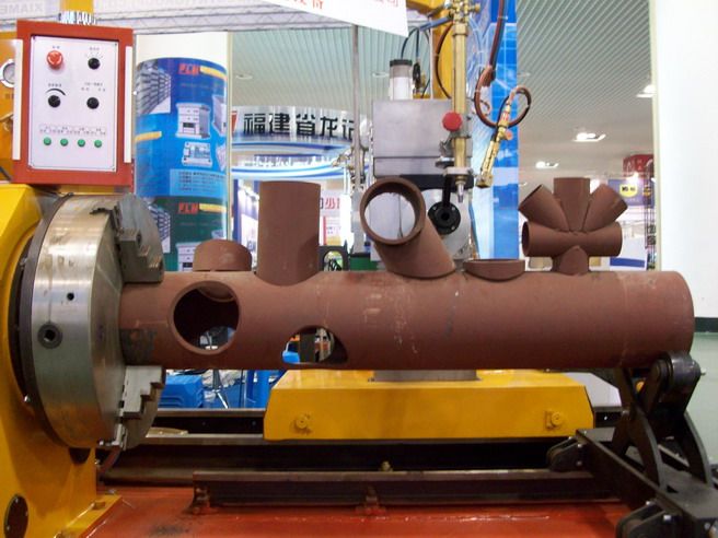 automatic pipe cutting machine