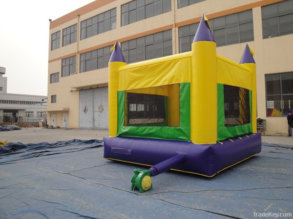 jumping castle   14 feet  bounce house