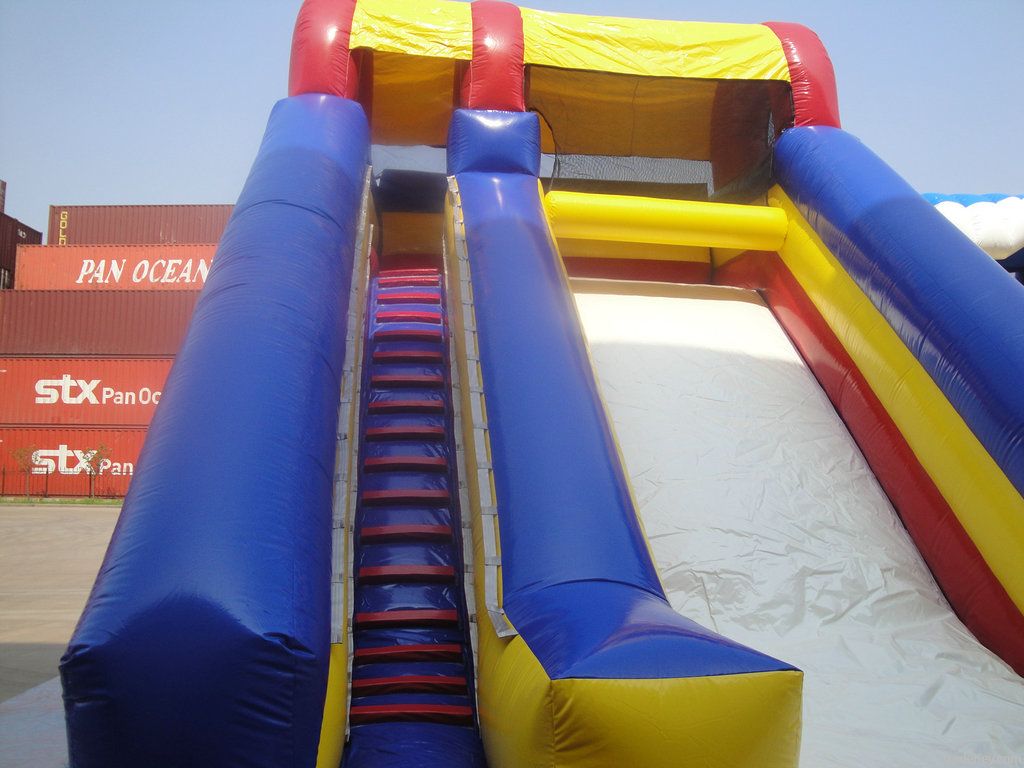 Screamer (Dry Slides 22ft.)