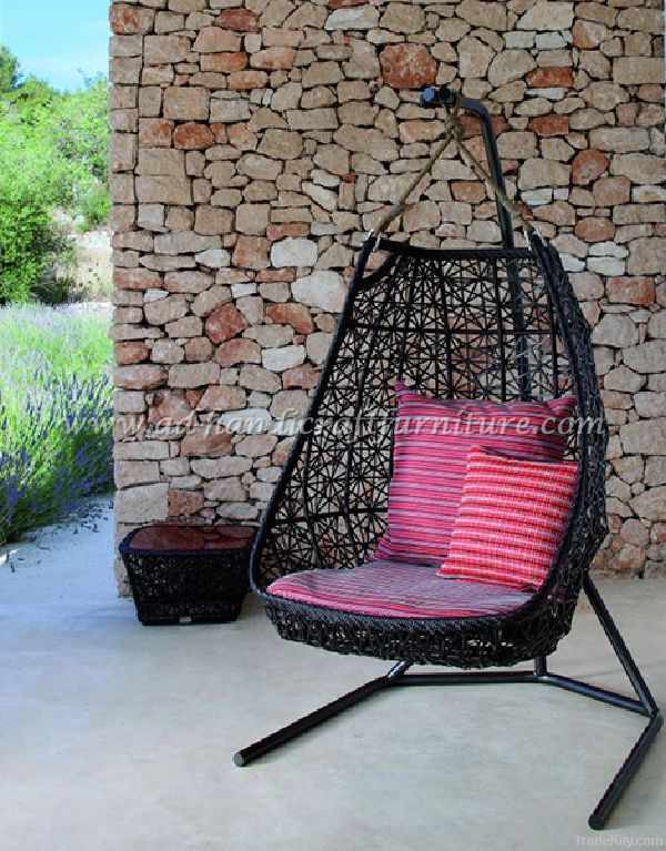 Poly rattan swing chair