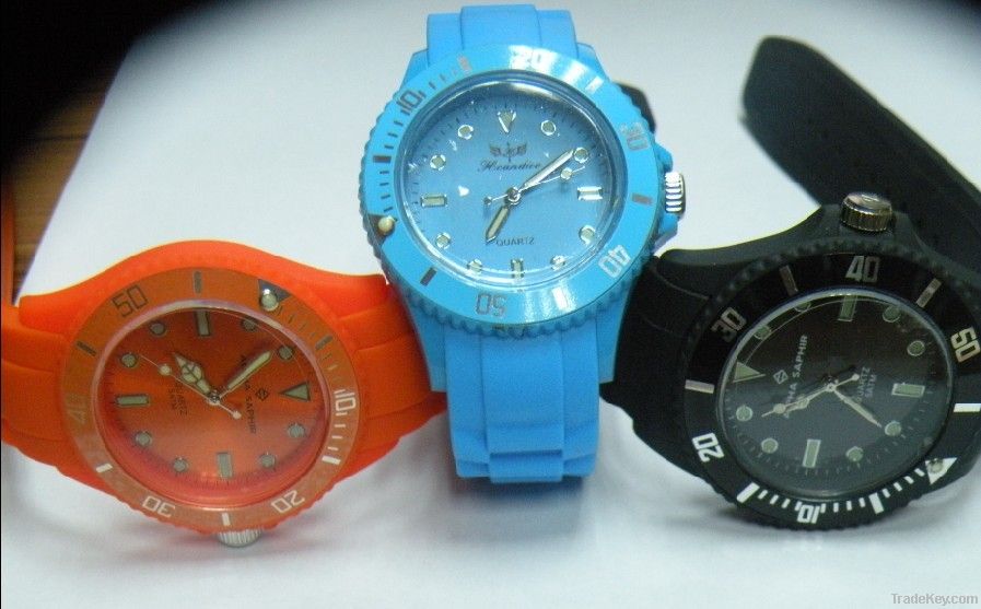 Fashion attractive silicone watch