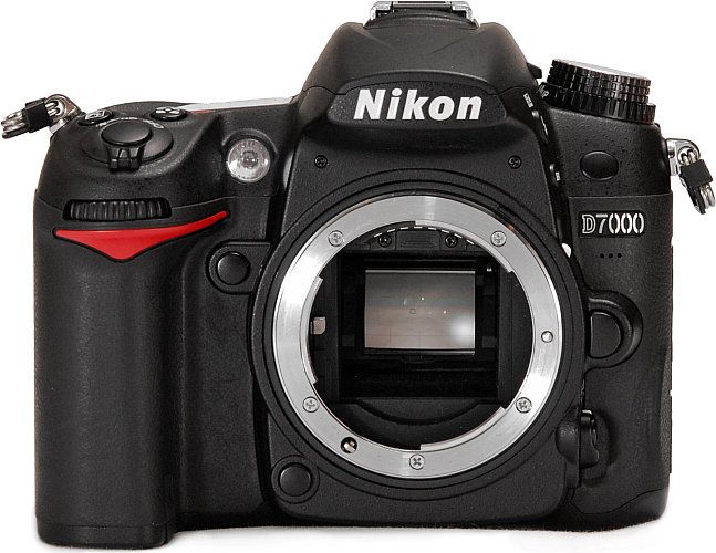 NlKON D7000 DSLR Digital SLR Camera
