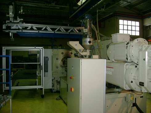 NEGRI BOSSI   INJECTION MOULDING MACHINE