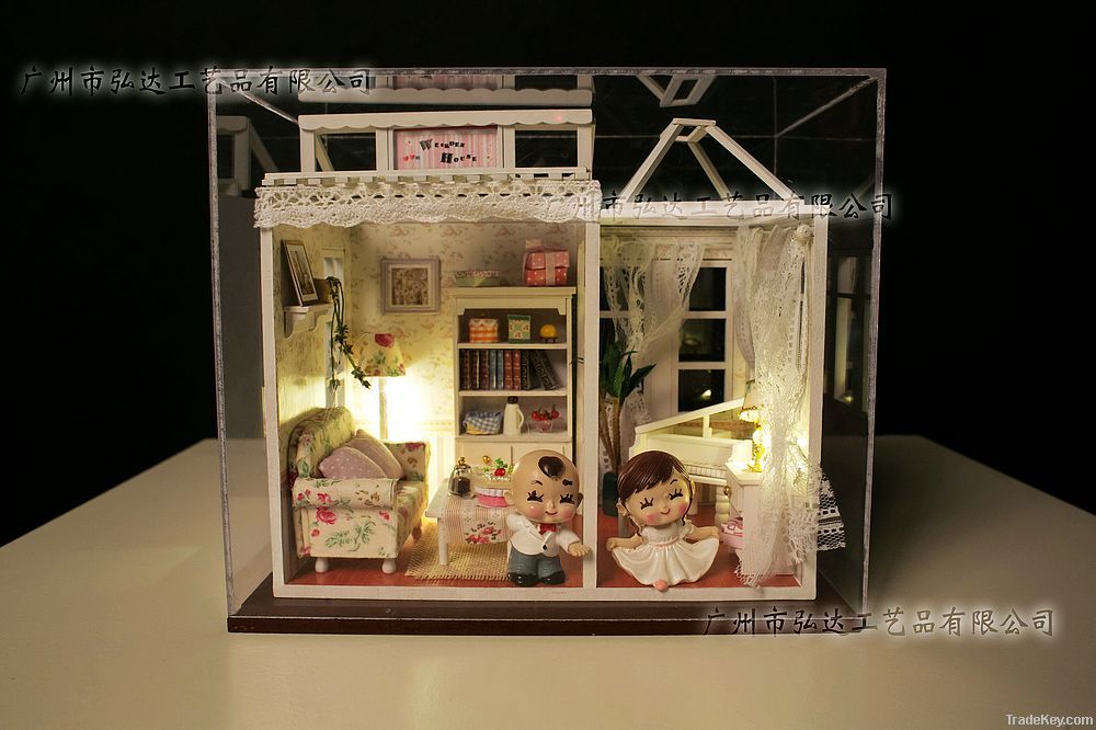 Hot selling diy dollhouse wooden miniature, kid craft toy house