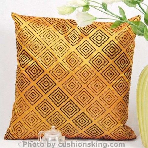 Noble heraldic artificial silk cushion pillowcase