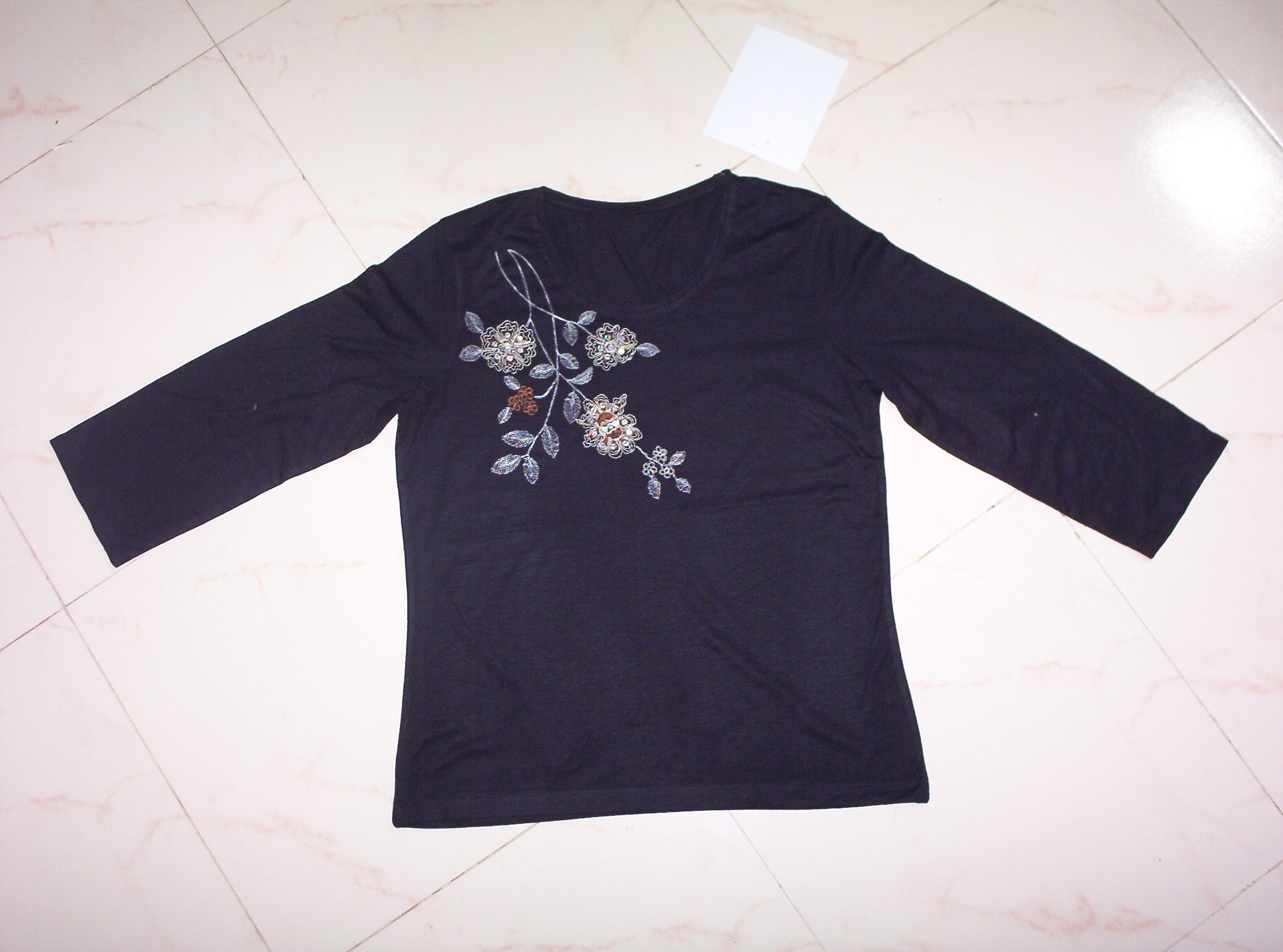 Ladies  top - knitted