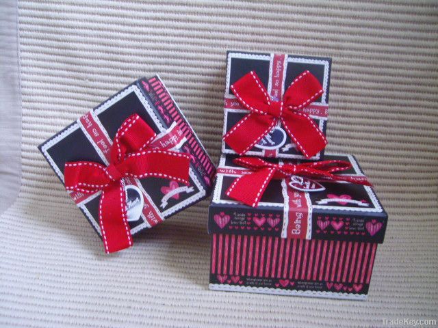 Gift paper box