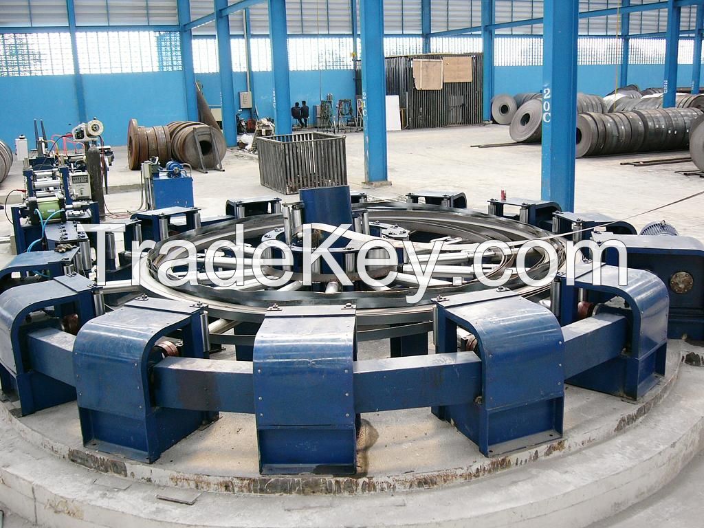 Horizontal accumulator for tube mill continuous production