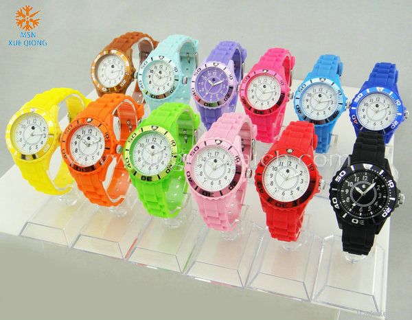 2013 new arrival colourful silicon watch, 3ATM waterproof silicone