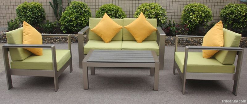 Sofa set suitable for indoor and outdoor use