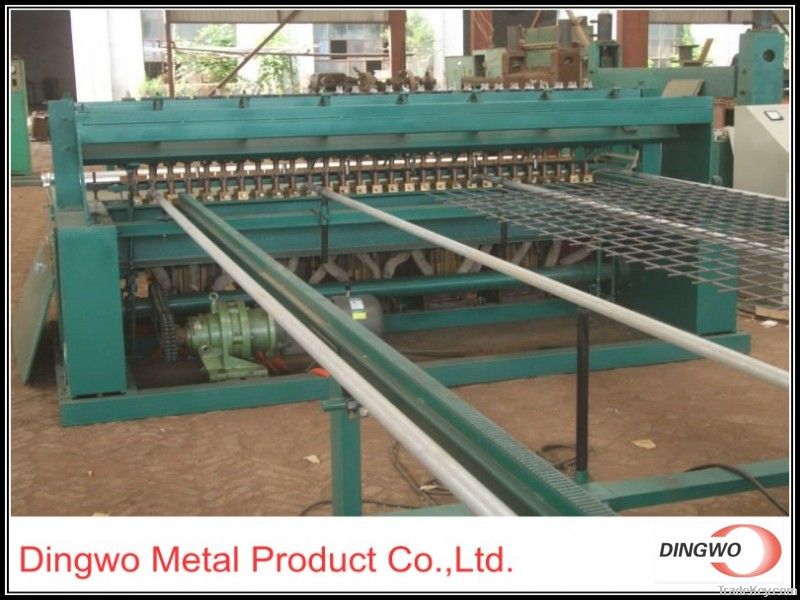 welded wire mesh machine