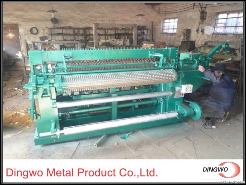 welded wire mesh machine