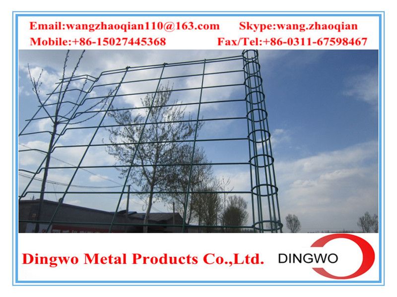 wire mesh fence,fence panels,welded metal fence ,welded metal mesh,galvanized pipe post,bending triangular wire mesh courtyard/landscaping fence       &Ac