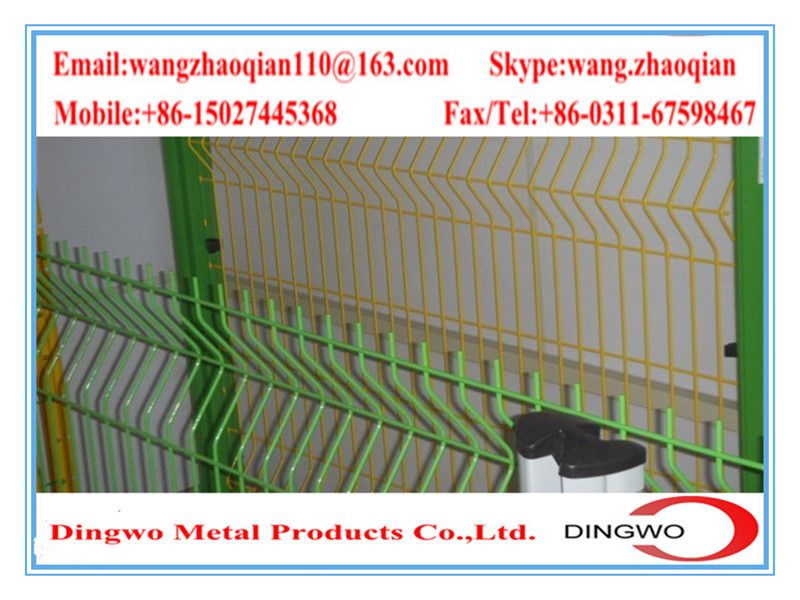bending triangular welded wire mesh fence
