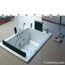 Bath tub