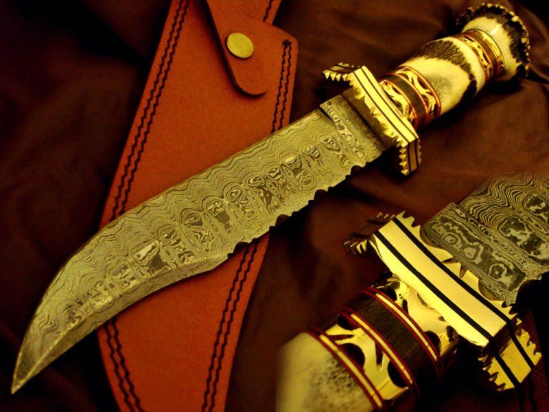 Damascus Knives