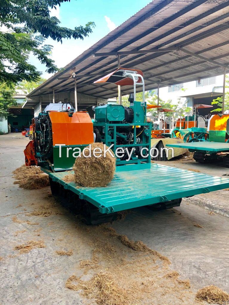 Straw collecting machine