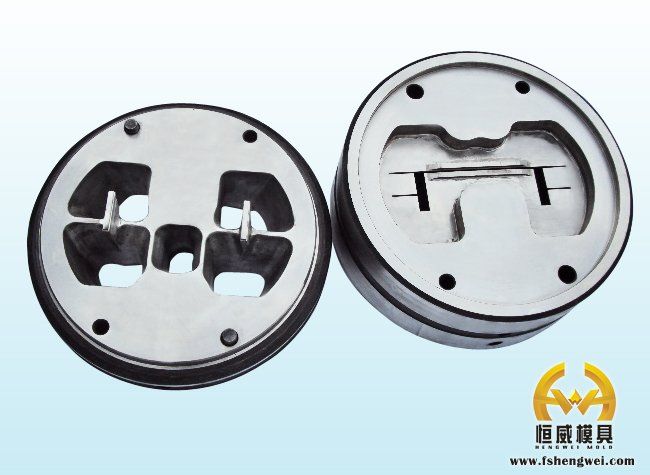 2013 high quatily aluminum extrusion mold