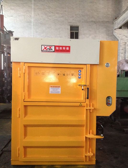 Cardboard Baler With Cross Cylinder