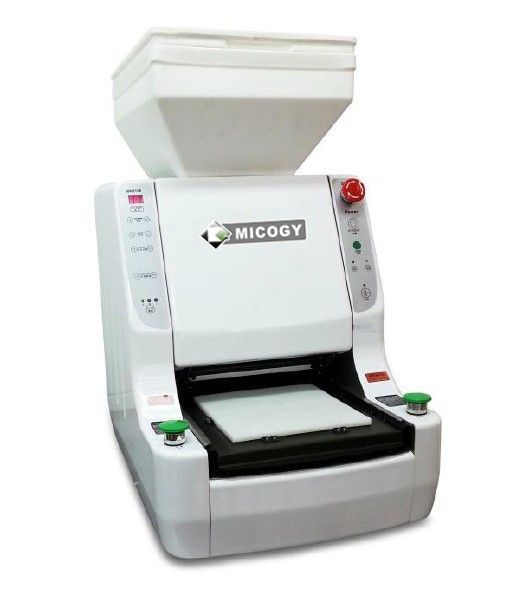 Automatic sushi rice sheet forming machine