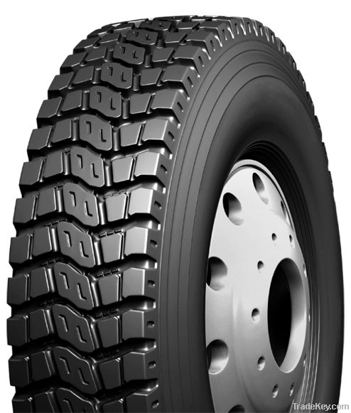 LT225/75R16 light truck tyre