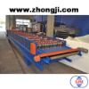 Sandwich panel machine