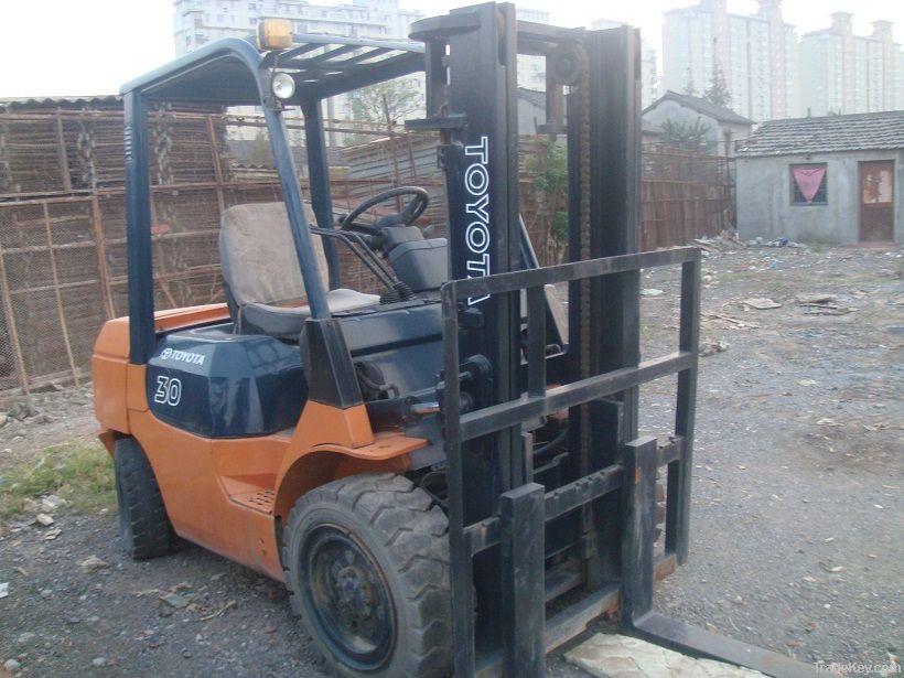 Good quality used 3 ton Toyota forklift for sell