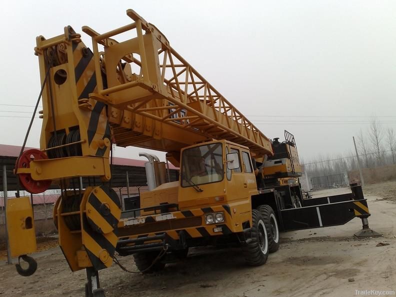 used 160 ton Tadano crane for sell