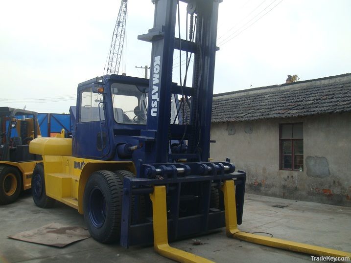 Used Komatsu forklift 20 tons In Good Condition