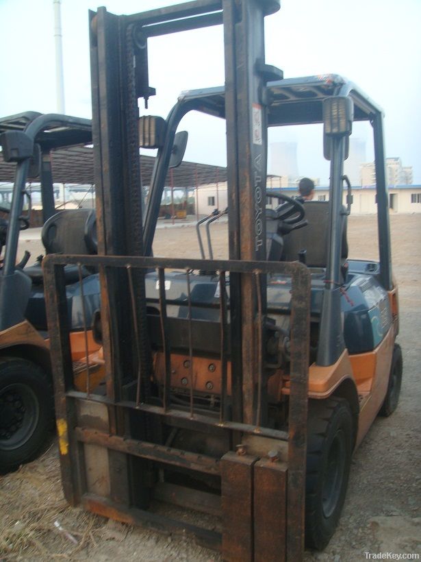 2.5 ton toyota used forklift