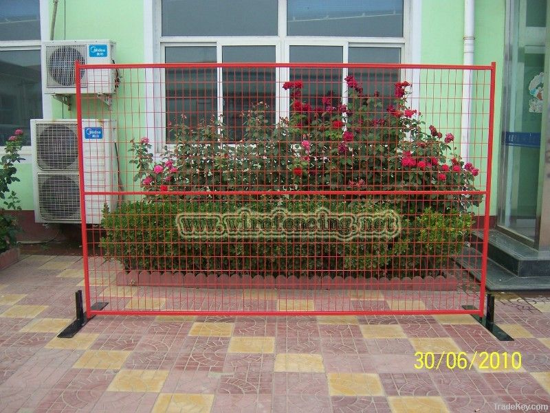 Temporary fence panel