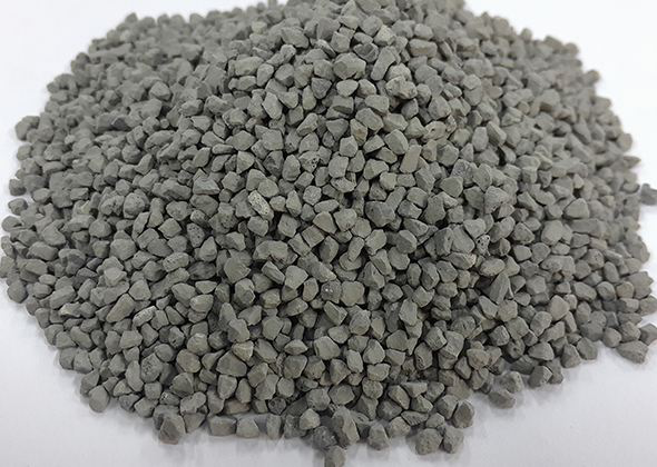 Fused alumina zirconia