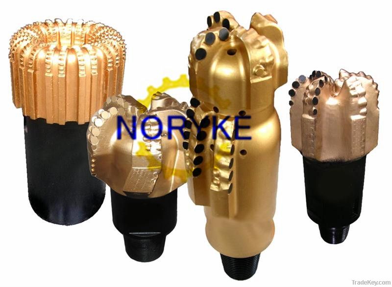 PDC oil drill bit