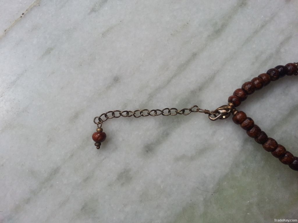 wooden nacklace