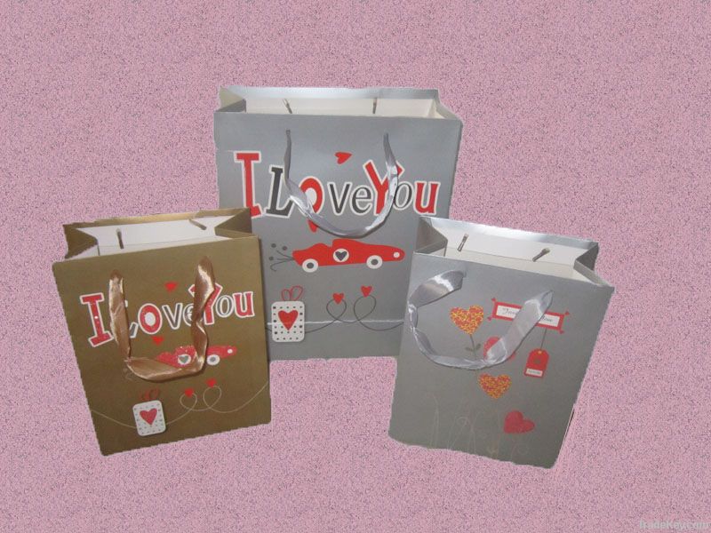 romantic wedding gift bag for sale, with ribbon bow and handle