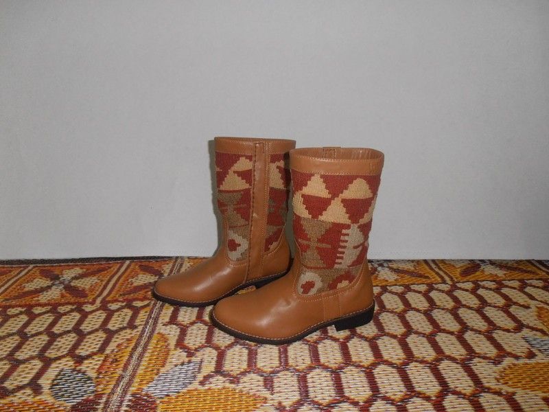 Kilim boot