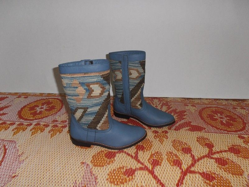 kilim boot