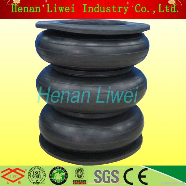 Moulded and spool type three sphere rubber joint