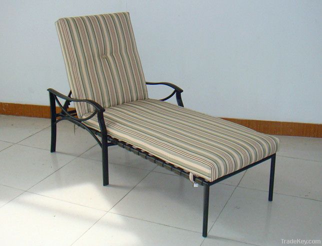 Sun wicker Lounger